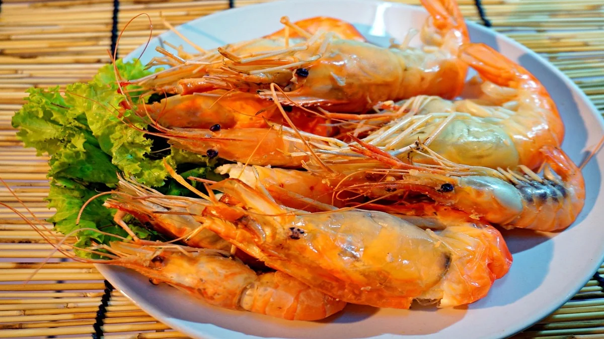 Ilustrasi Udang kembali menegaskan posisinya sebagai ikon kuliner dan komoditas unggulan Indonesia.