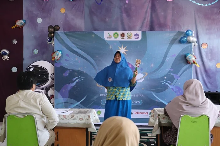 PESERTA - Tampak seorang siswi SMA Islam Terpadu (SMAIT) Al-Mumtaz saat unjuk kebolehan pada gelaran Mumtaz Student Islamic Festival (Muscofest) 2025