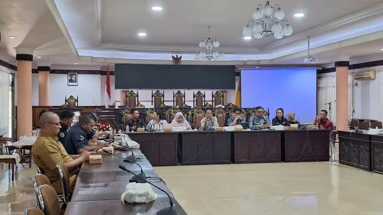 DPRD Tarakan Bahas Solusi Stabilisasi Harga Rumput Laut dalam RDP