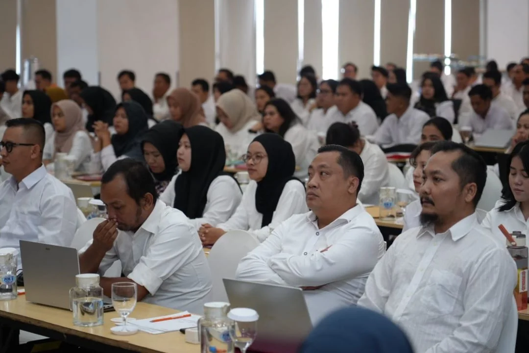 Peningkatan Kompetensi Pendamping Kopdes Merah Putih SeKalbar di Pontianak, Senin (20/10/25). | Aktivasi 2.143 Koperasi Merah Putih, Sekda Kalbar: Jangan Terburu-buru Studi Banding! (FOTO: ADPIM)