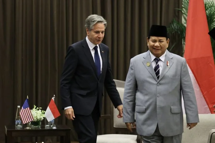Menteri Pertahanan RI Prabowo Subianto melakukan pertemuan bilateral dengan Menteri Luar Negeri Amerika Serikat (AS) H.E. Mr. Antony John Blinken, di Amman, Yordania, Selasa (11/6).