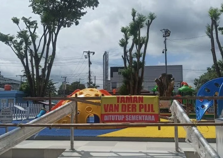 Taman Bermain Anak Van Der Pijl Banjarbaru ditutup sementara (Poros Kalimantan)