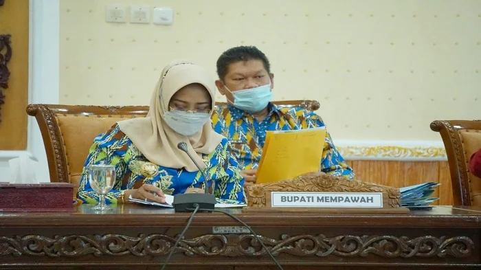 Bupati Mempawah Hj Erlina